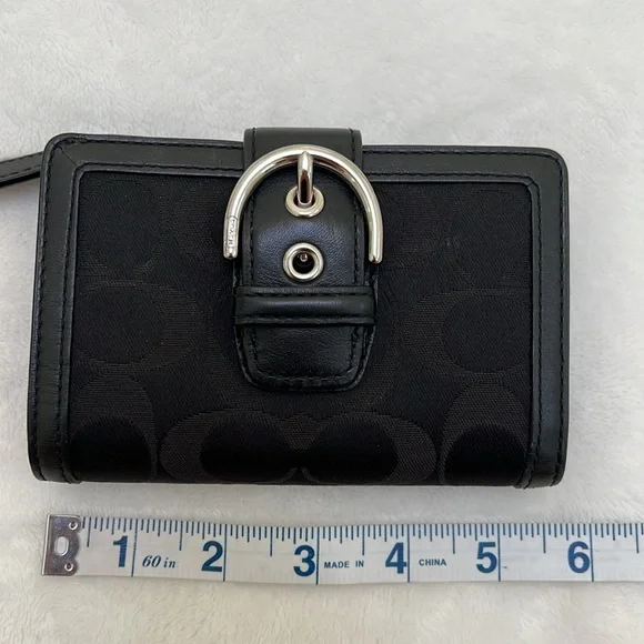 COPY - Vintage Coach Black Wallet with Silver Buckle - Picture 10 of 16